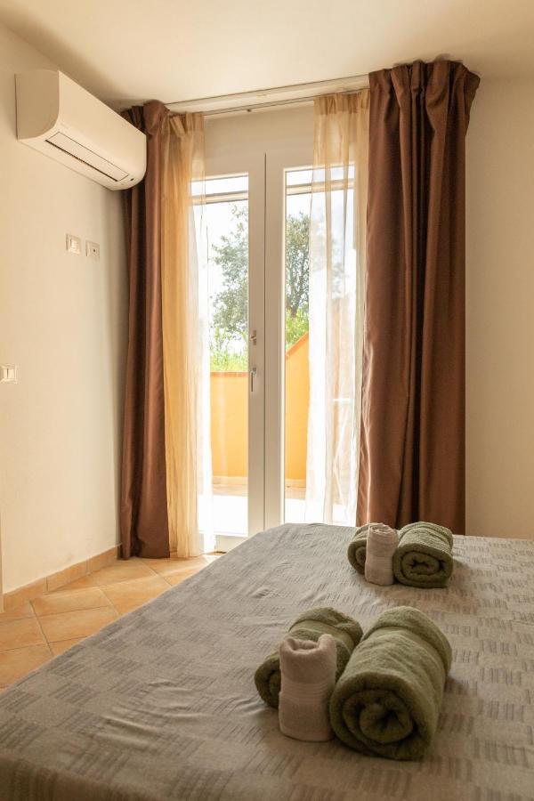 אלגהרו Maris Apartments & Bedrooms מראה חיצוני תמונה