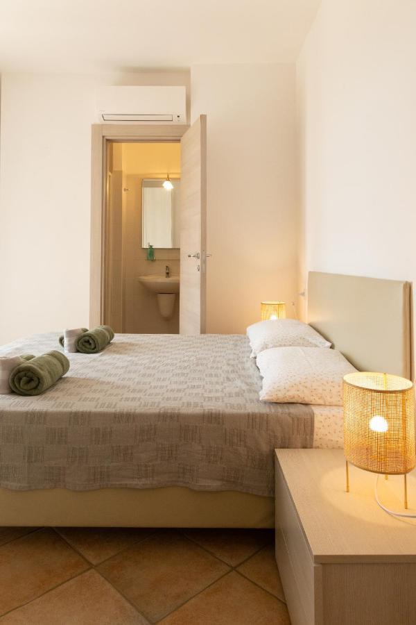 אלגהרו Maris Apartments & Bedrooms מראה חיצוני תמונה
