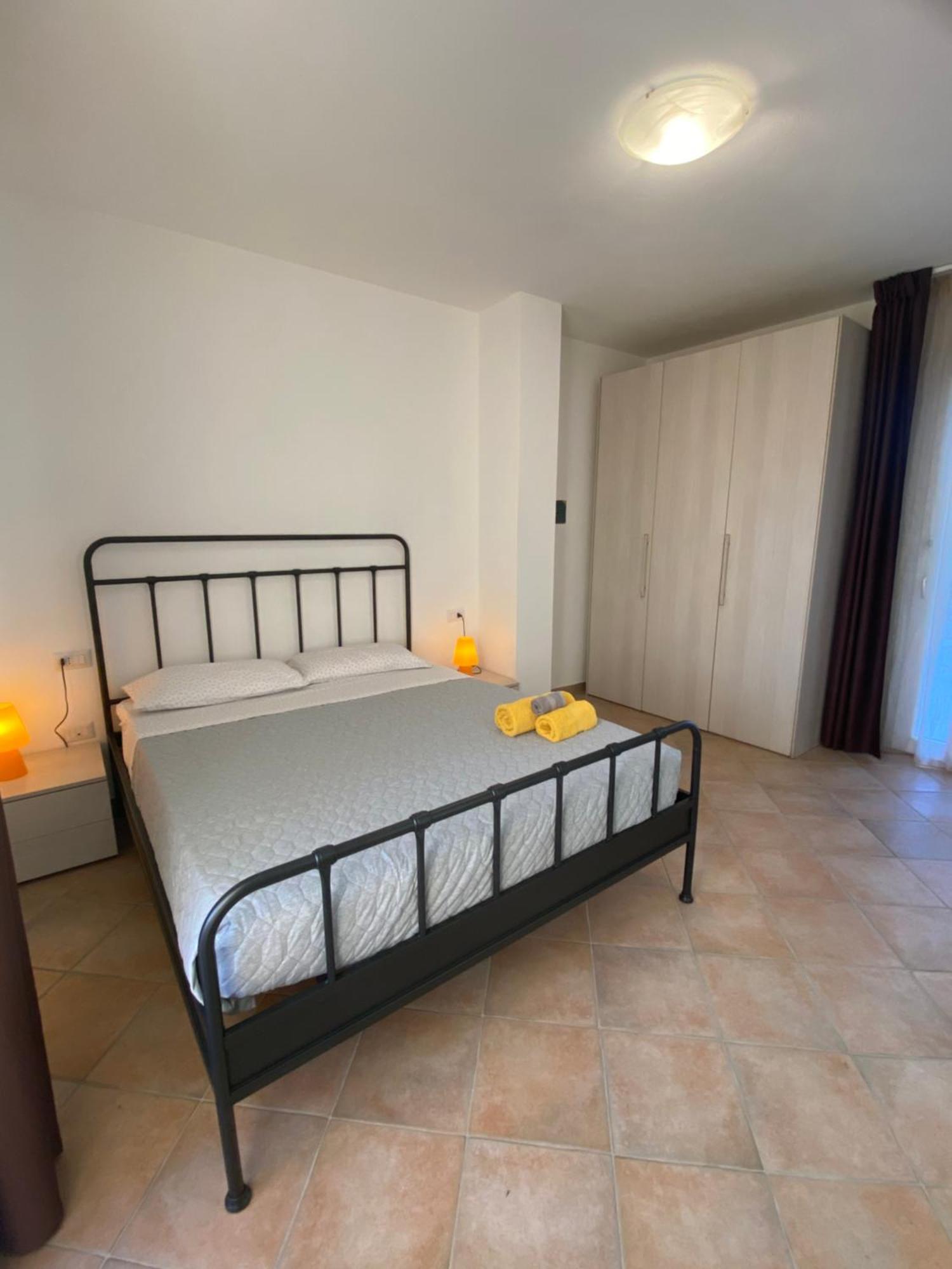 אלגהרו Maris Apartments & Bedrooms מראה חיצוני תמונה