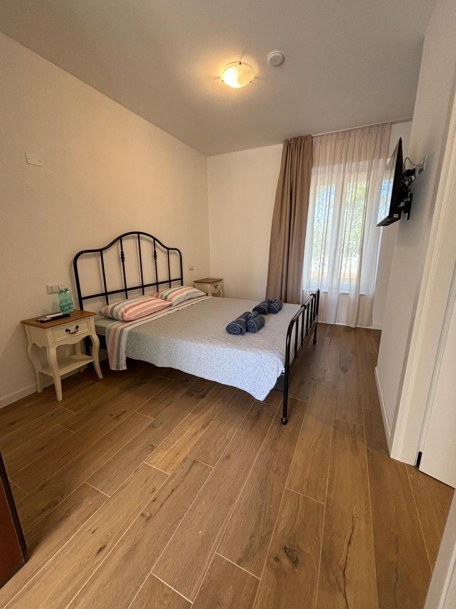 אלגהרו Maris Apartments & Bedrooms מראה חיצוני תמונה